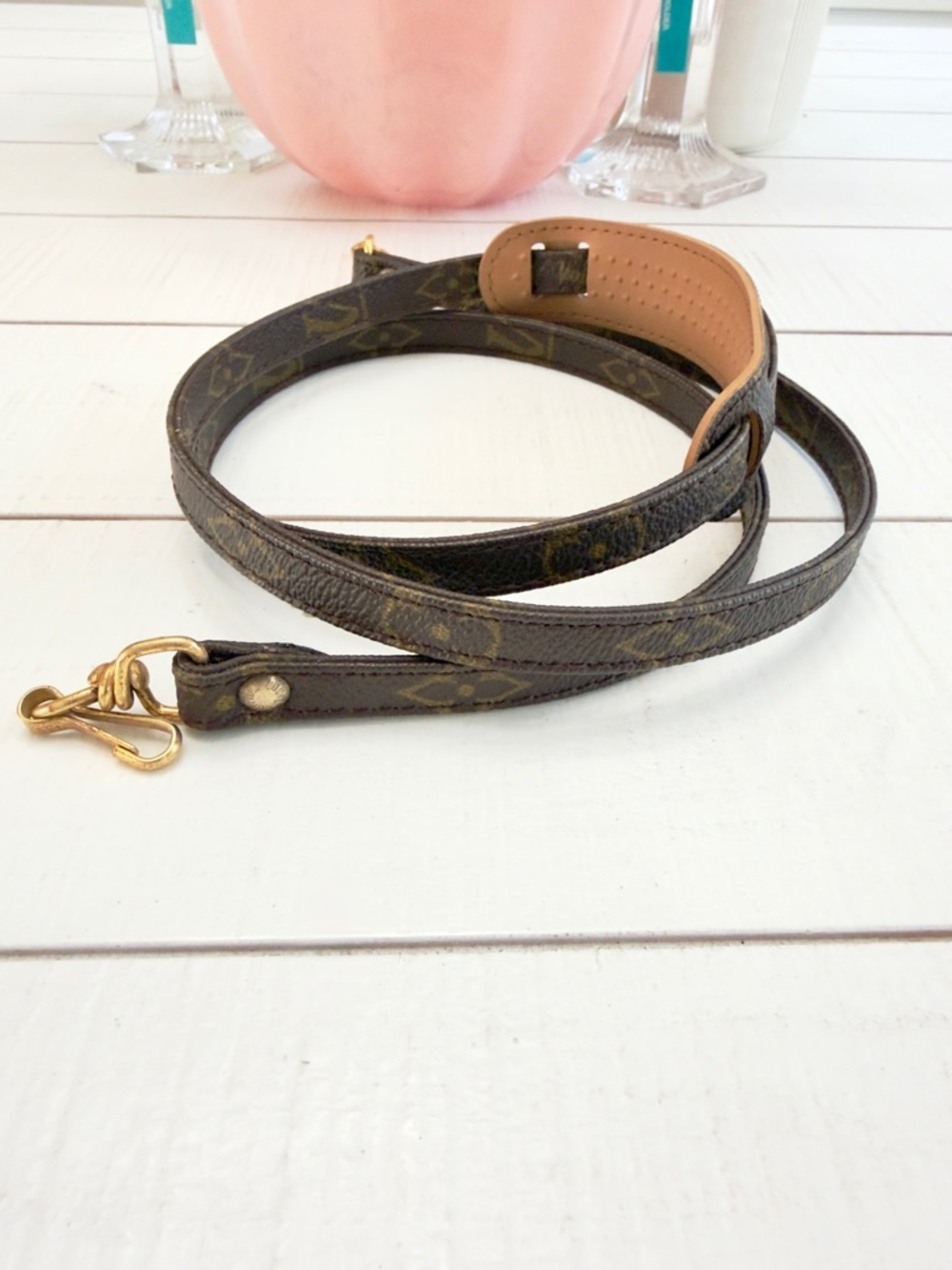 Louis Vuitton Monogram Shoulder Strap - Picture 4 of 11